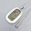 Colier din argint accesorizat cu pandant statement decorat cu un spectaculos specimen de riolit natural australian | anii 2000