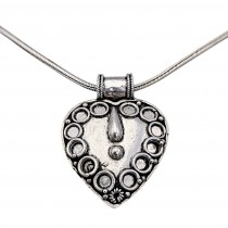 Colier etnic accesorizat cu o impresionantă amuletă indiană Yoni | Rajasthan