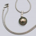 Rafinat colier din aur alb 18k cu perlă naturală tahitiană și diamante naturale | preloved anii 2000