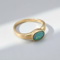 Inel vintage din aur 14k decorat cu un opal boulder natural australlian | atelier Edinburgh cca. 1960