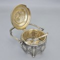 Garnitură din argint în manieră neo-Rococo pentru caviar și condimente | cca. 1910