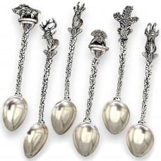 Serviciu de lingurițe din argint pentru ceai și cafea decorate cu motive cinegetice | Viena cca.1930