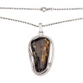 Colier din argint cu pandant statement decorat cu un anturaj de chihlimbar baltic natural | preloved