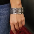 Brățară cuff unisex mexicană Aztec Revival din argint masiv | atelier Talleres de los Ballesteros | cca. 1960 