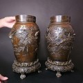 Pereche de vaze chinezești din bronz patinat, elaborate în manieră Qianlomg | perioadă Qing cca. 1880 - 1910