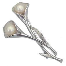 Elegantă broșă modernistă “ Flori de cală “ din argint rodinat cu perle man-made | cca.1990