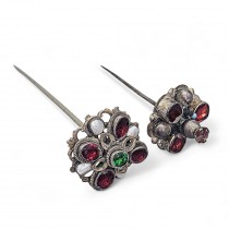 Lot format din două vechi ace săsești pentru voal din alamă și argint | atelier sud - transilvănean secol XIX 