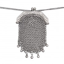 Colier din argint accesorizat cu pandant porte-monnaie chatelaine de perioadă Belle Epoque din argint | Franța cca. 1900 