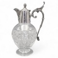Carafă - decantor de perioadă victoriană în stil Gothic Revival din cristal și metal argintat | atelier Derby Silver Company cca. 1890 - 1900