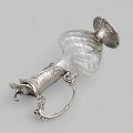 Carafă - decantor de perioadă Belle Epoque în manieră neo-rococo | sticlă și metal argintat | Franța cca. 1880 - 1900