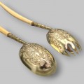 Serviciu victorian pentru salată, realizat din argint vermeil și celuloid ivorine | în cutia originală | atelier Chawner & Co - Londra 1864