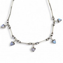 Colier boho Ethnic Inspired din argint cu anturaje de piatra lunii | ultimul pătrar al secolului XX