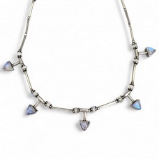 Colier boho Ethnic Inspired din argint cu anturaje de piatra lunii | ultimul pătrar al secolului XX