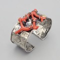  Brățară cuff manufacturată în argint martelat și coral natural de Sardinia | preloved