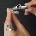 Set de bijuterii mid-century Space Age compus din brățară bangle și inel din argint și email vitrificat | atelier Arezia Oro - Arezzo cca. 1970
