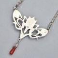 Rafinat colier vintage Art Nouveau Revival din argint decorat cu anturaje de carneol natural și incrustații de marcasite | cca. 1960 - 1970