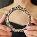 Brățară kada etnică indiană manufacturată în argint cu ornamentalistică filigranată | Regiunea Jaipur | cca. 1950 - 1970