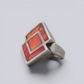 Inel modernist nativ-american Navajo manufacturat în argint intarsiat cu sidef de scoică spinoasă ( Spiny Oyster ) | Statele Unite cca. 1990