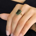 Inel cocktail în manieră Art Deco din aur 14K și spinel verde Verneuil | cca. 1950 - 1960