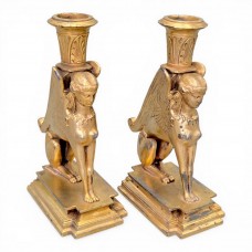 Sfeșnice Egyptian Revival în manieră Art Deco din spelter patinat |  Franța cca. 1950