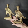 Sfeșnice Egyptian Revival în manieră Art Deco din spelter patinat |  Franța cca. 1950