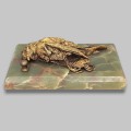 Prespapier „L’Oiseau Mort” în maniera lui Paul Comoléra din bronz dore și onix natural | Franța cca. 1880 - 1900