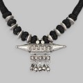 Colier etnic indian manufacturat în bumbac împletit și argint prevăzut cu amuletă Hirz | preloved