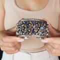 Impresionantă brățară manchette etnică Navajo, manufacturată în argint masiv cu piatra lunii (Rainbow Moonstone) | Statele Unite | cca. 1960 - 1970