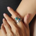 Inel statement mexican manufacturat în argint, decorat cu două caboșoane de opal natural în montură triplet | atelier Taxco | cca. 1990 - 2000