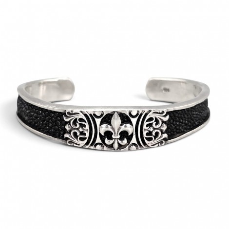 Bratără cuff unisex din argint cu piele naturală de pisică de mare, decorată cu simbolul nobiliar Fleur De Lys | preloved 2020's