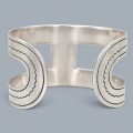 Brățară cuff Romanian Heritage manufacturată în argint | colecția Ancient Symbols - atelier ArtAntik