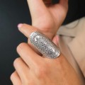 Inel etnic Hill Tribes manufacturat în argint, minuțios decorat prin gravare manuală | Thailanda | a doua jumătate a secolului XX