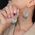 Cercei tradiționali mexicani de tip Arracada, manufacturați în argint cu titlu înalt 980 cu granate naturale | preloved
