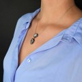 Rafinat colier din argint, accesorizat cu pandant de autor, designer Heidi Bassett Blair, decorat cu agat druzitic, sidef natural de perlă și incrustații de cz albe și negre | atelier HBB Design | preloved 2000’s