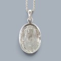 Colier din argint torsadat, accesorizat cu pandant amuletic Ganesha sculptat în cristal de stâncă natural | India