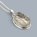 Colier din argint torsadat, accesorizat cu pandant amuletic Ganesha sculptat în cristal de stâncă natural | India