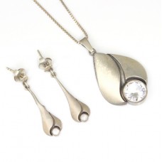 set modernist scandinav - cercei si colier - atelier Sten & Laine - Finlanda