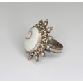 vechi inel hindus - Ochiul lui Shiva - argint si scoica fosil - Rajasthan
