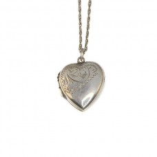 colier din argint cu pandant locket  - Marea Britanie colier din argint cu pandant locket  - Marea Britanie
