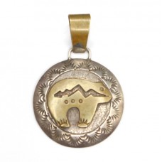 amuleta navajo - Spirit Bear - argint & gold filled - Robert Jonhson cca 1970 amuleta navajo - Spirit Bear - argint & gold filled - Robert Jonhson cca 1970
