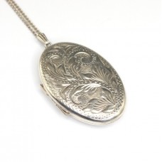 Colier cu pandant locket - Victorian Revival - Marea Britanie anii '70 Colier cu pandant locket - Victorian Revival - Marea Britanie anii '70