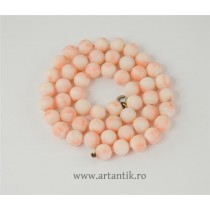 colier Peau D'ange. coral natural 