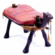 Vechi taburet egiptean - lemn sculptat & piele naturală Vechi taburet egiptean - lemn sculptat & piele naturală