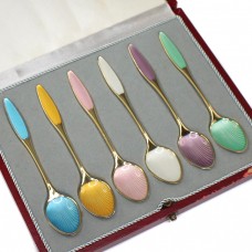 Splendid set de lingurițe demitasse | argint aurit & emailat guilloche | atelier Frigast | Danemarca cca. 1960 Splendid set de lingurițe demitasse | argint aurit & emailat guilloche | atelier Frigast | Danemarca cca. 1960