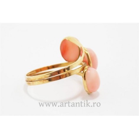 inel aur 18 k & coral angel skin. atelier napoletan. sec XX