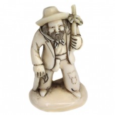 Veche miniatură sculptată în fildeș natural | Li Tieguai | perioada Qing | China cca.1900 Veche miniatură sculptată în fildeș natural | Li Tieguai | perioada Qing | China cca.1900