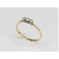 Delicat inel victorian, decorat cu 3 diamante naturale 0.14 Ct | aur 18K & platină | Marea Britanie