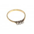 Delicat inel victorian, decorat cu 3 diamante naturale 0.14 Ct | aur 18K & platină | Marea Britanie