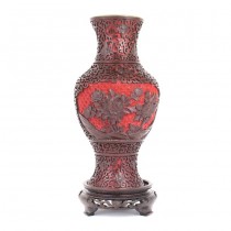 Impresionantă vază chinezească | cinabru sculptat, alamă & email cloisonné | cca.1960