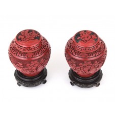 Rafinat serviciu chinezesc pentru condimente | alamă, cinabru sculptat & email lacquer | cca.1960